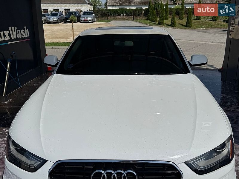 Седан Audi A4 2014 в Шумську
