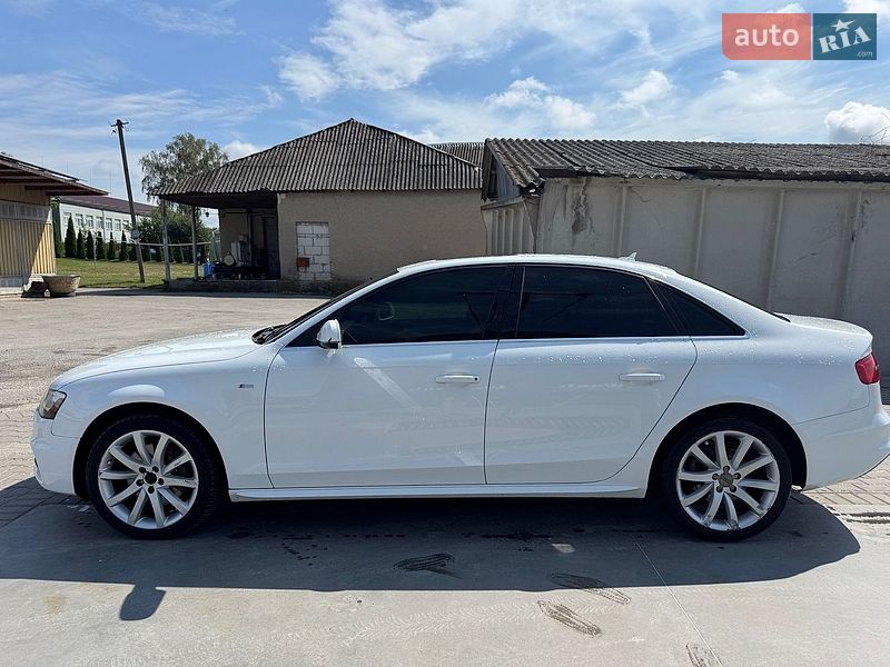 Седан Audi A4 2014 в Шумську