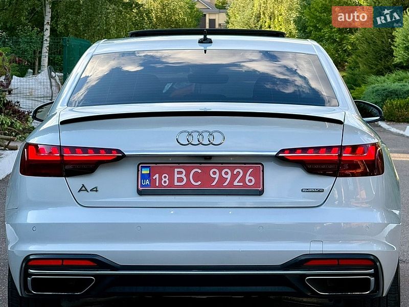 Седан Audi A4 2021 в Рівному