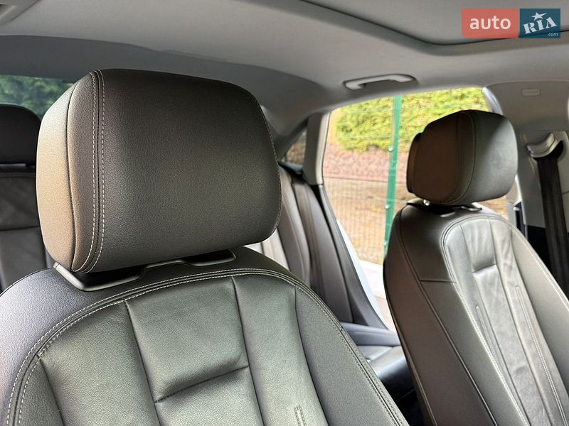 Седан Audi A4 2021 в Рівному