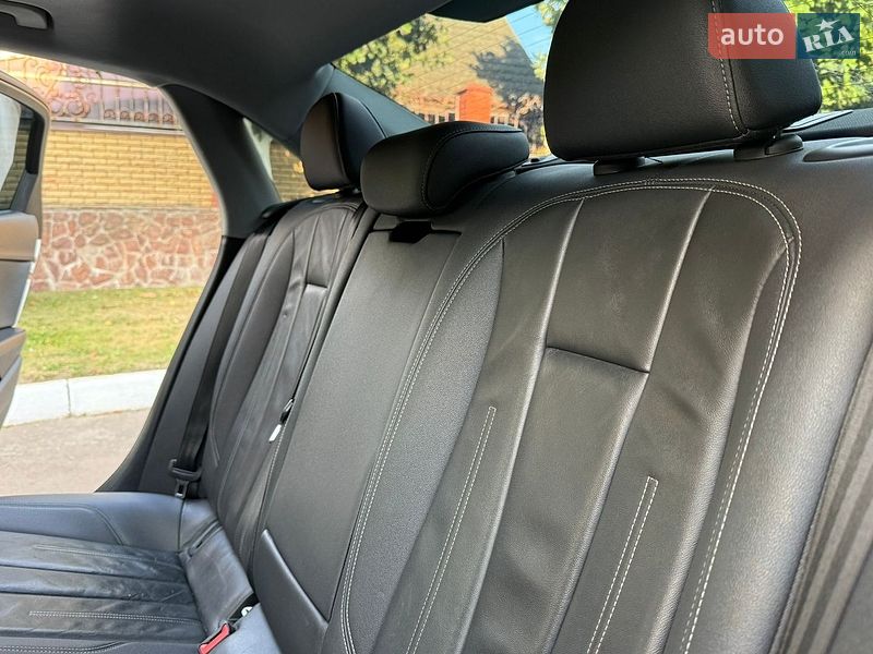 Седан Audi A4 2021 в Рівному