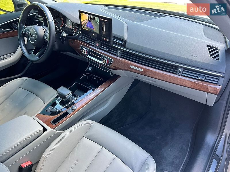 Седан Audi A4 2020 в Києві