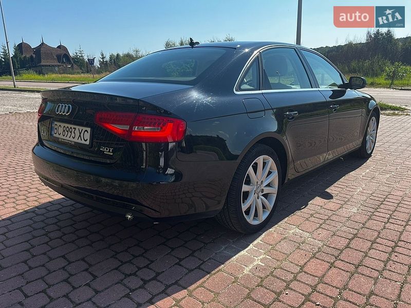 Седан Audi A4 2012 в Трускавці