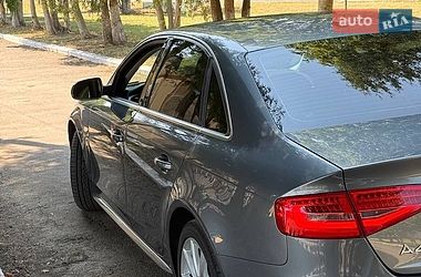 Седан Audi A4 2013 в Бучачі