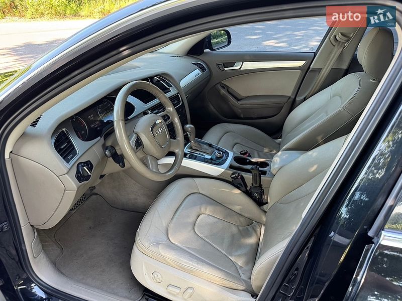 Седан Audi A4 2010 в Полтаві