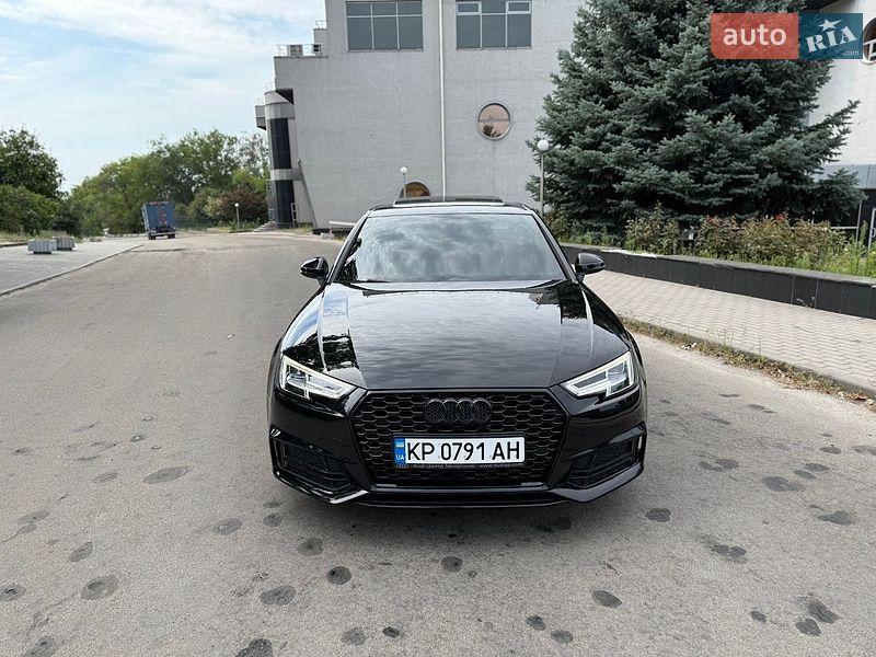 Седан Audi A4 2016 в Запоріжжі