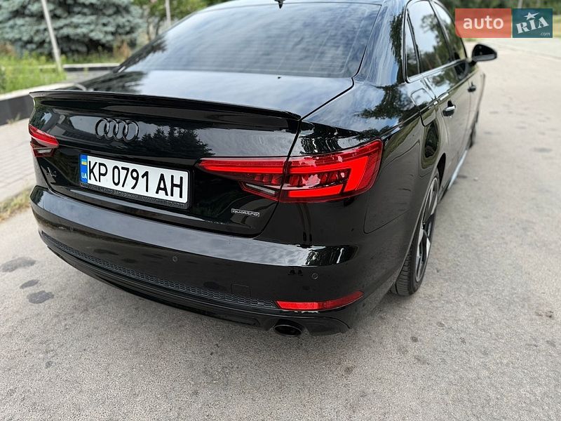 Седан Audi A4 2016 в Запоріжжі