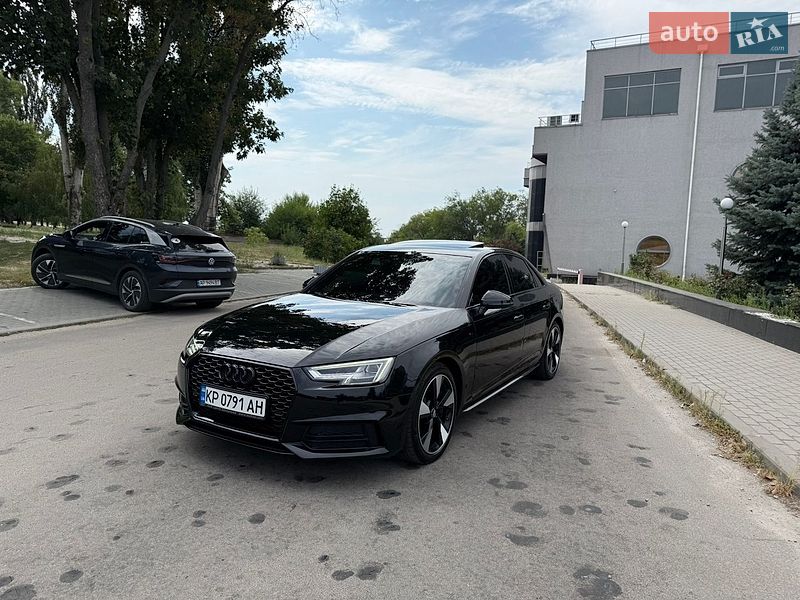 Седан Audi A4 2016 в Запоріжжі