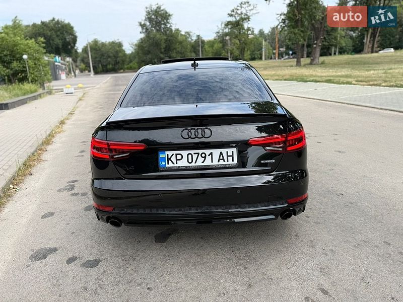 Седан Audi A4 2016 в Запоріжжі