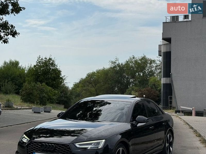 Седан Audi A4 2016 в Запоріжжі