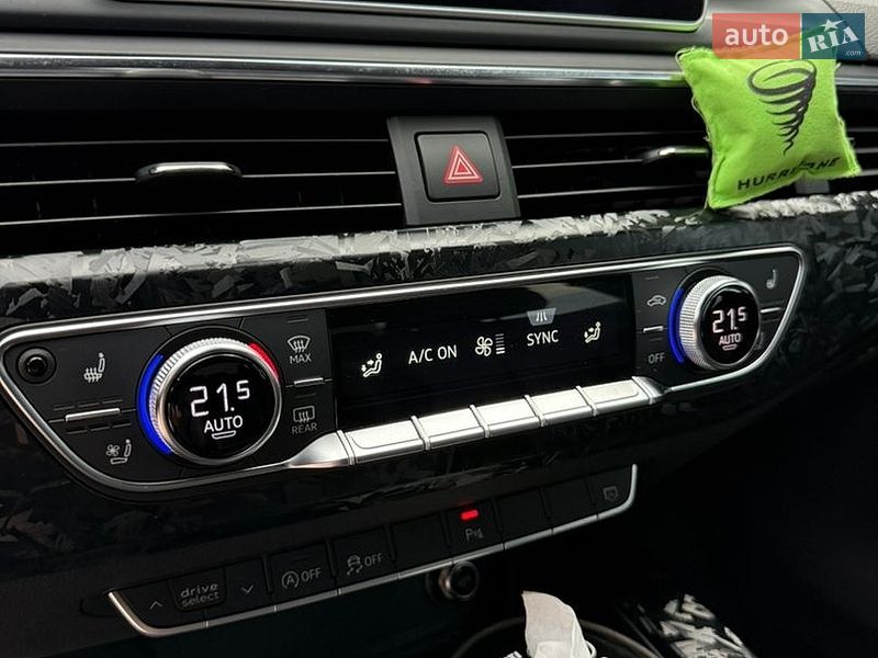 Седан Audi A4 2016 в Запоріжжі