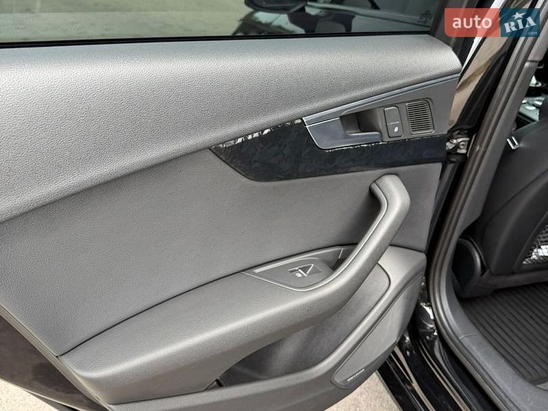 Седан Audi A4 2016 в Запоріжжі