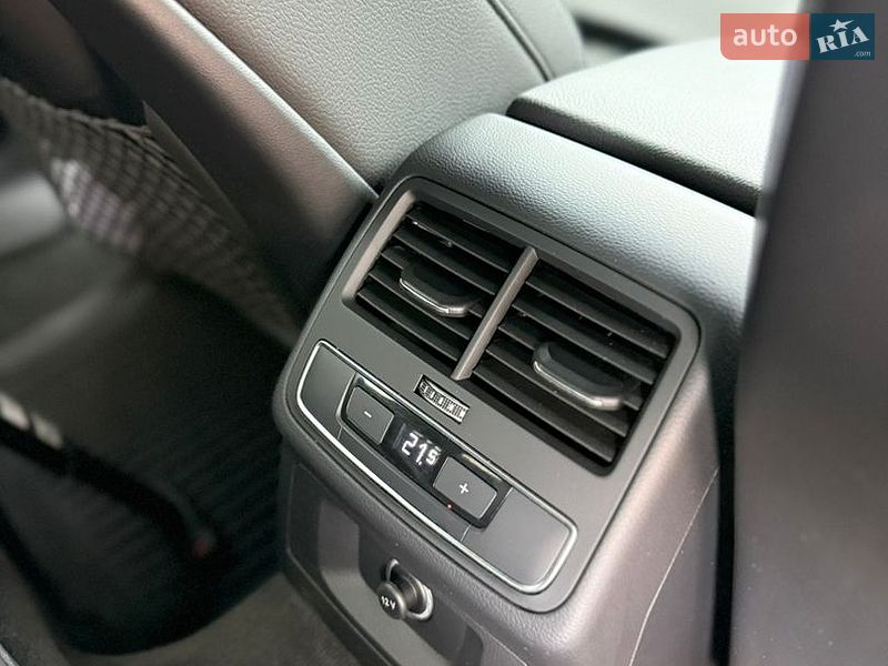 Седан Audi A4 2016 в Запоріжжі