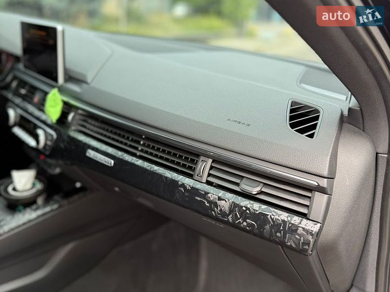 Седан Audi A4 2016 в Запоріжжі