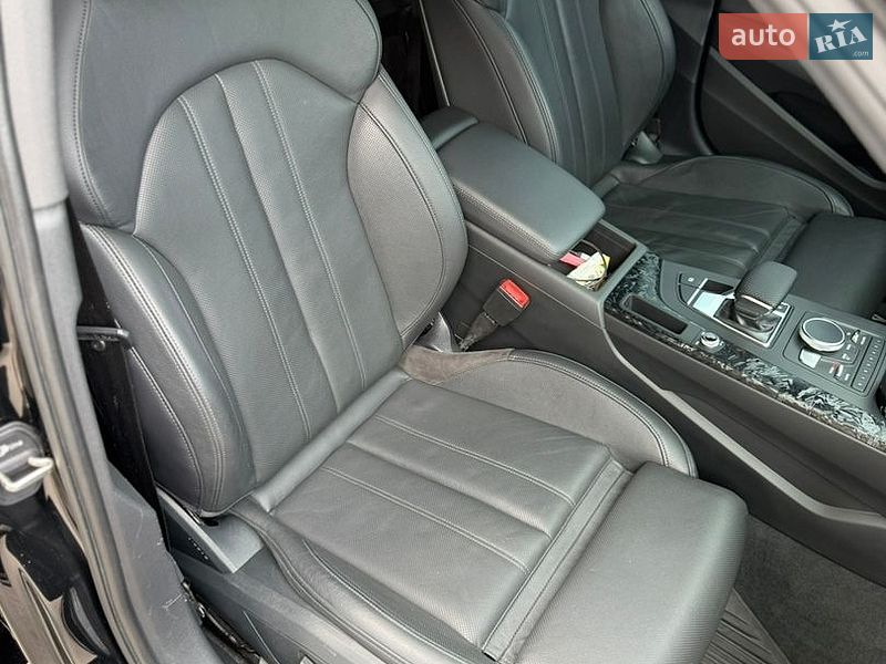 Седан Audi A4 2016 в Запоріжжі