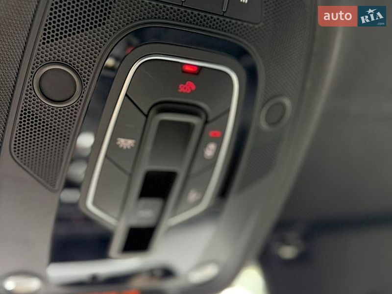 Седан Audi A4 2016 в Запоріжжі