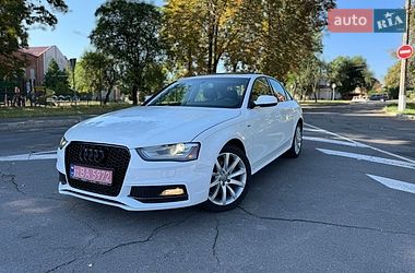 Седан Audi A4 2014 в Вінниці