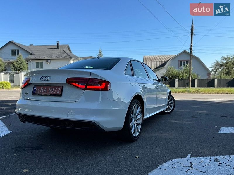 Седан Audi A4 2014 в Вінниці