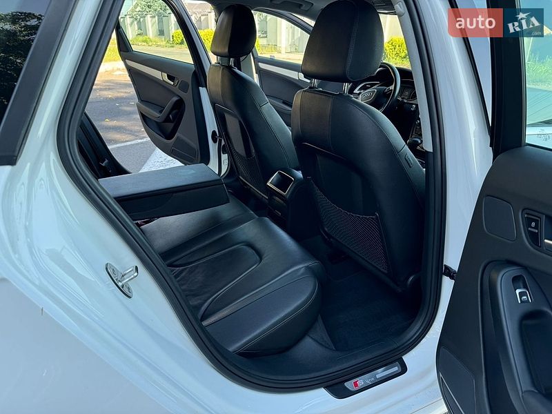 Седан Audi A4 2014 в Вінниці