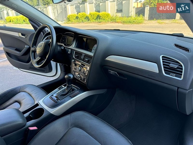 Седан Audi A4 2014 в Вінниці