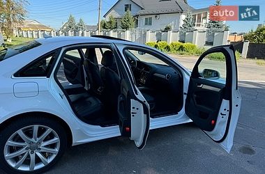 Седан Audi A4 2014 в Вінниці