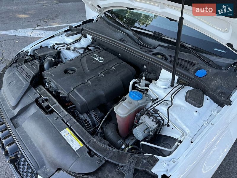 Седан Audi A4 2014 в Вінниці