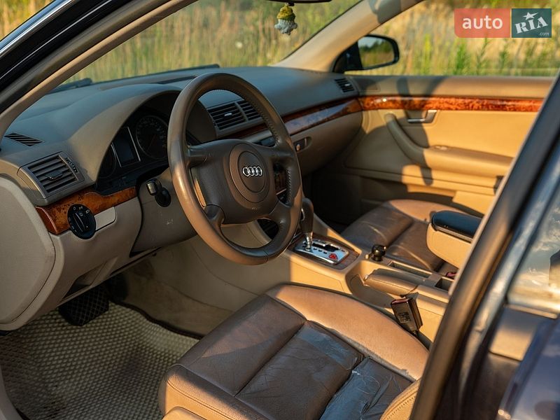 Універсал Audi A4 2002 в Дрогобичі