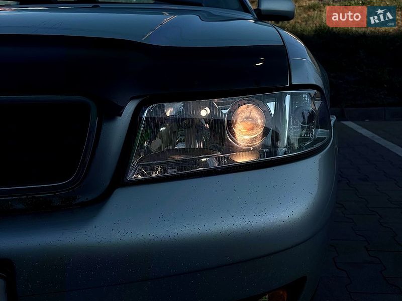 Audi A4, фото из объявления