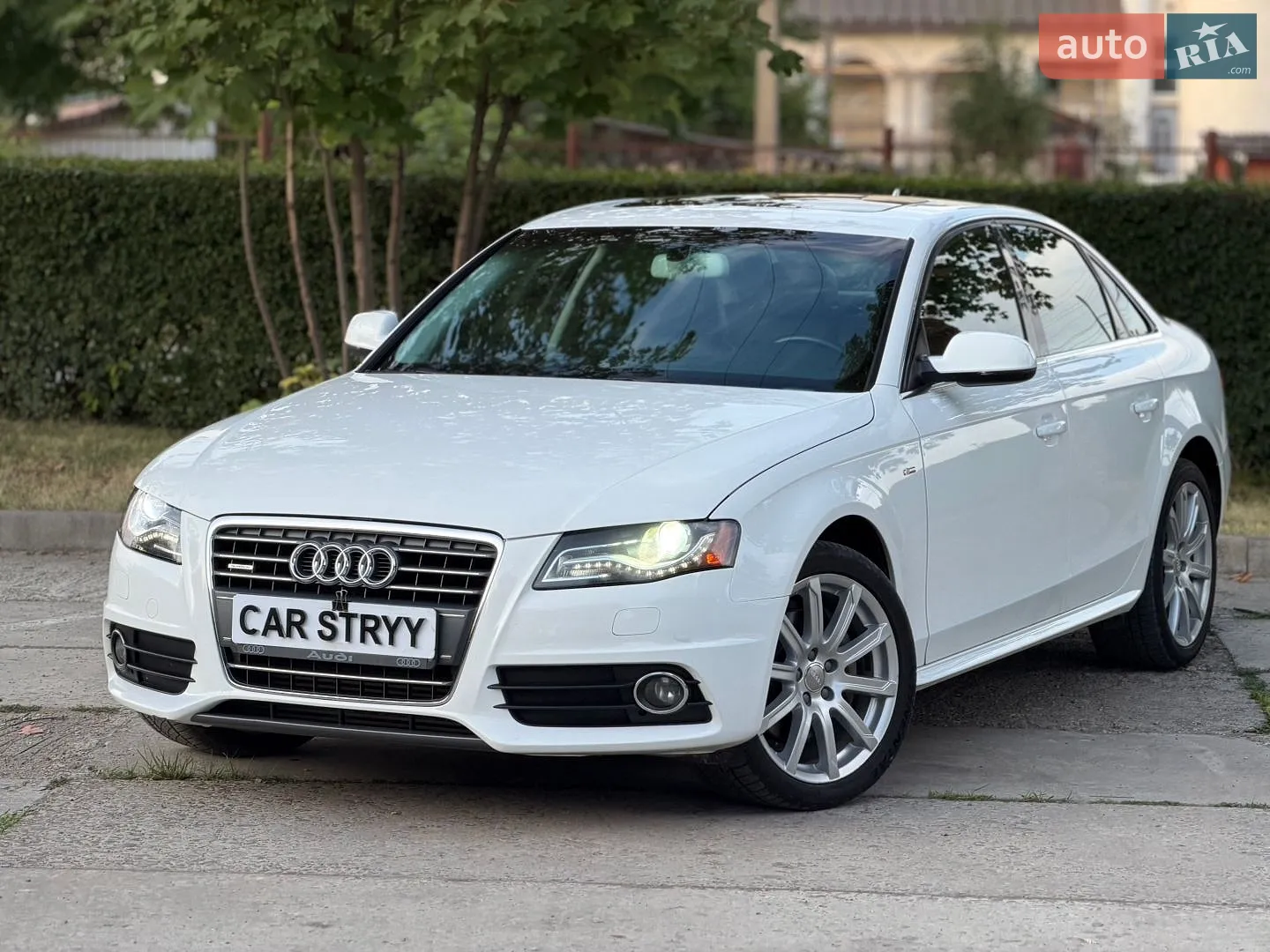 2011 Audi A4 - мініатюра 2