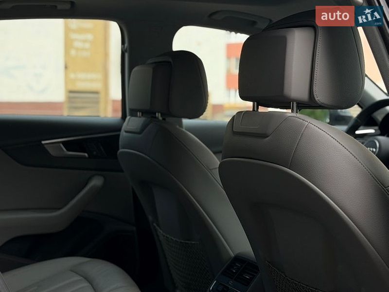 Седан Audi A4 2018 в Бурштині