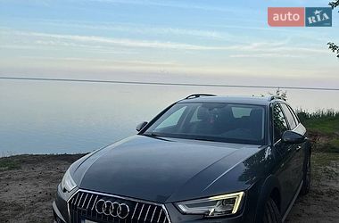 Универсал Audi A4 2017 в Киеве