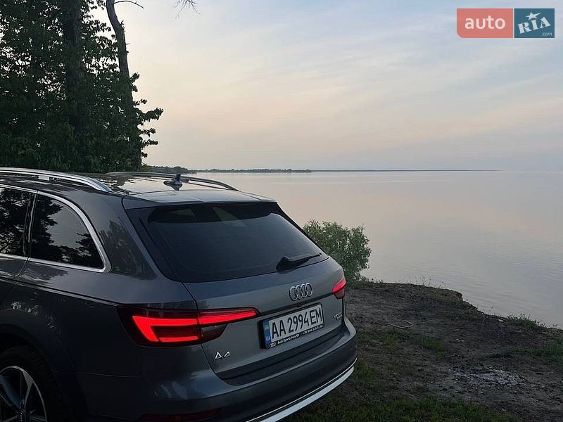 Универсал Audi A4 2017 в Киеве