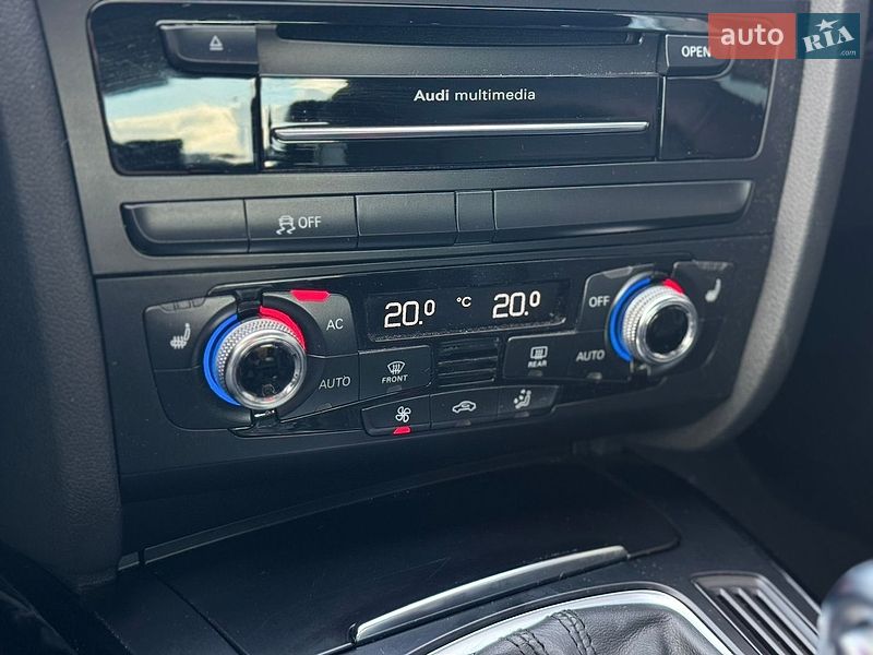 Седан Audi A4 2012 в Киеве