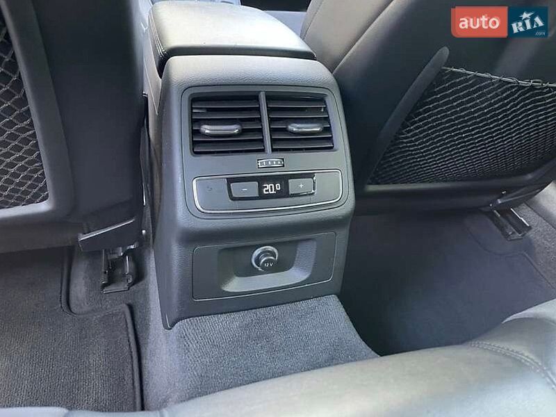 Универсал Audi A4 2017 в Киеве