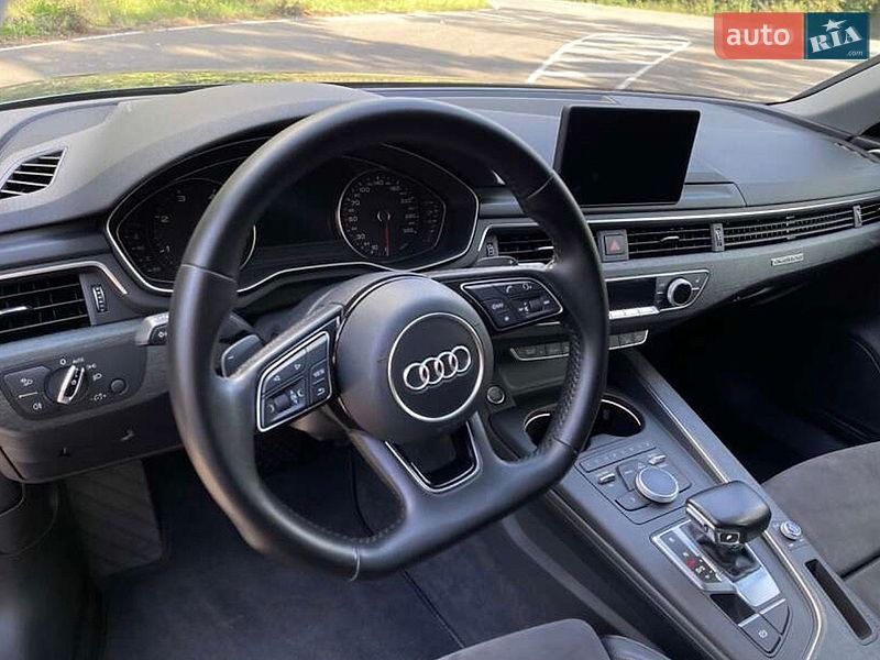 Универсал Audi A4 2017 в Киеве