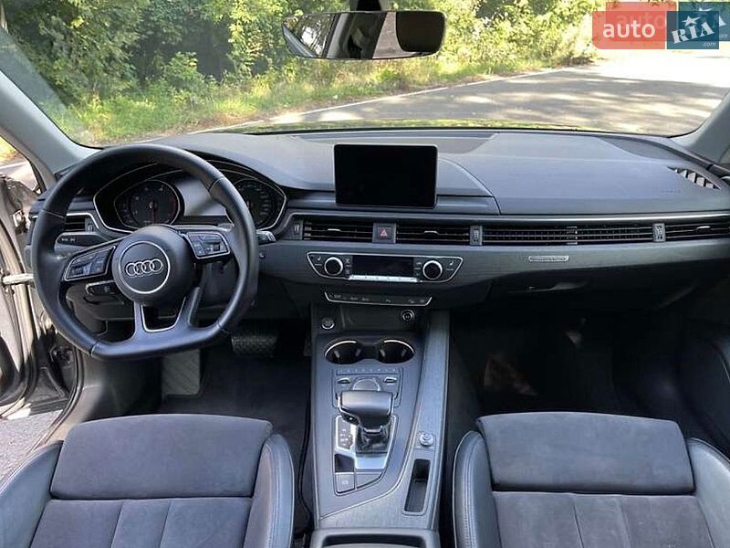 Универсал Audi A4 2017 в Киеве