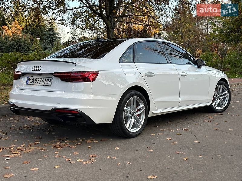 Седан Audi A4 2019 в Киеве
