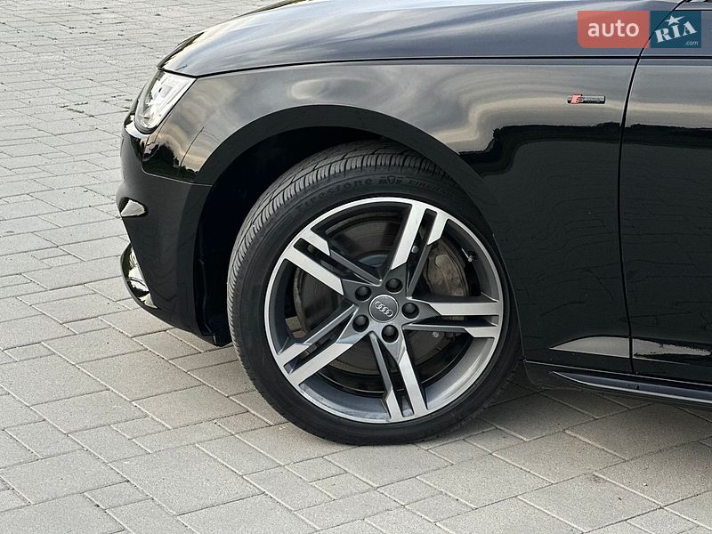 Седан Audi A4 2017 в Рівному