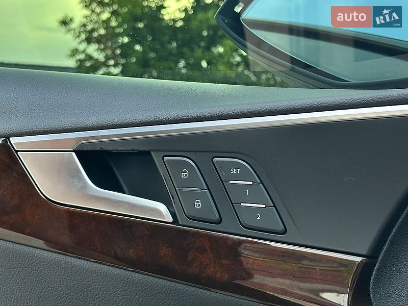 Седан Audi A4 2017 в Рівному
