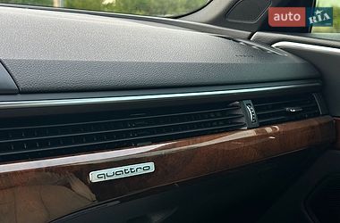 Седан Audi A4 2017 в Рівному