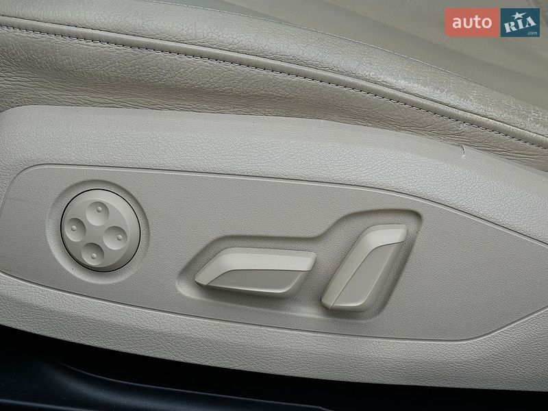 Седан Audi A4 2017 в Рівному