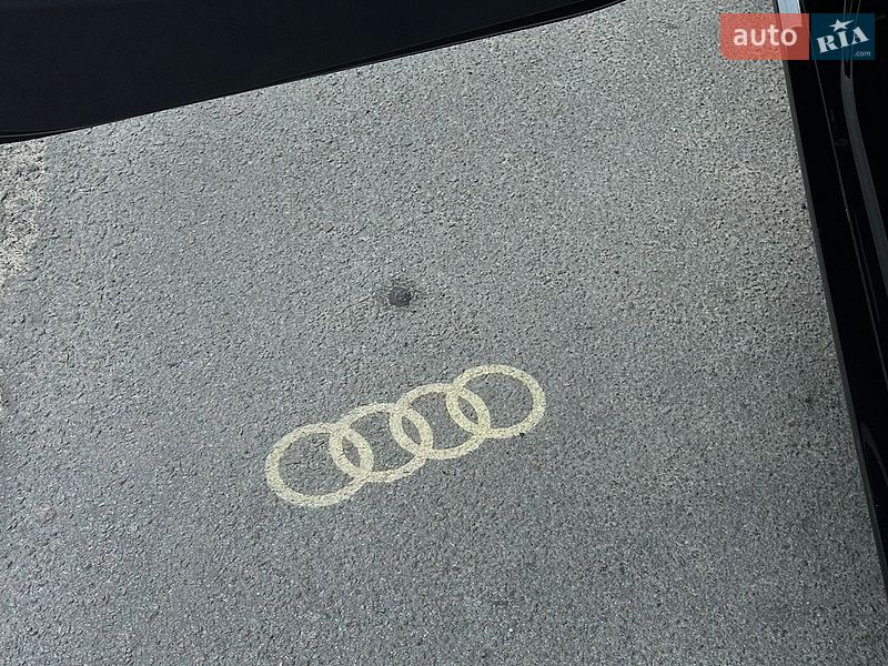 Седан Audi A4 2017 в Рівному