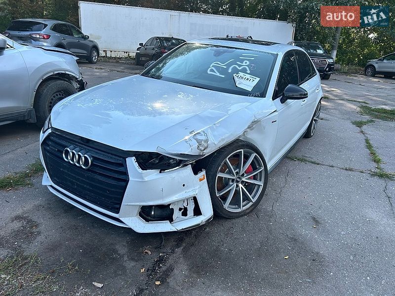 Седан Audi A4 2018 в Киеве