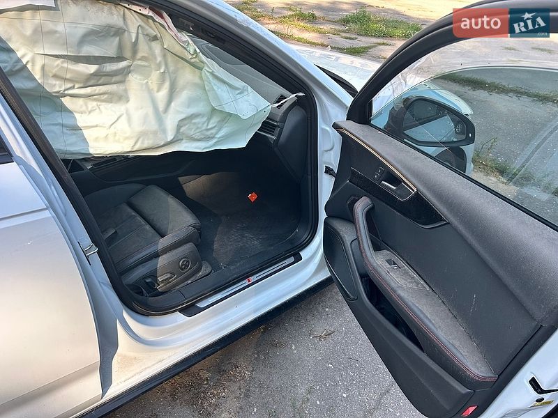 Седан Audi A4 2018 в Киеве
