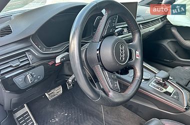 Седан Audi A4 2018 в Киеве