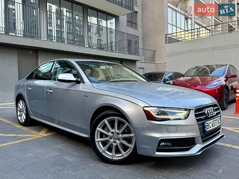 Седан Audi A4 2015 в Львове