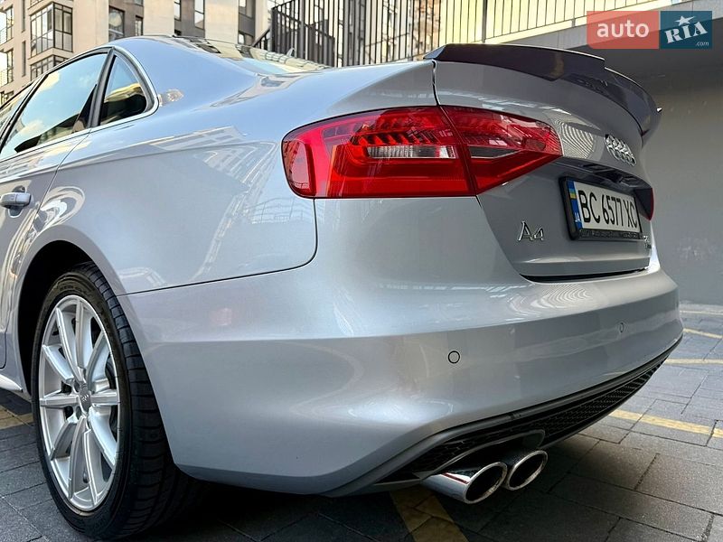 Седан Audi A4 2015 в Львове