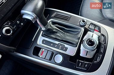 Седан Audi A4 2015 в Львове