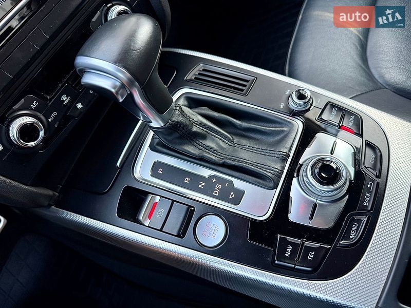 Седан Audi A4 2015 в Львове