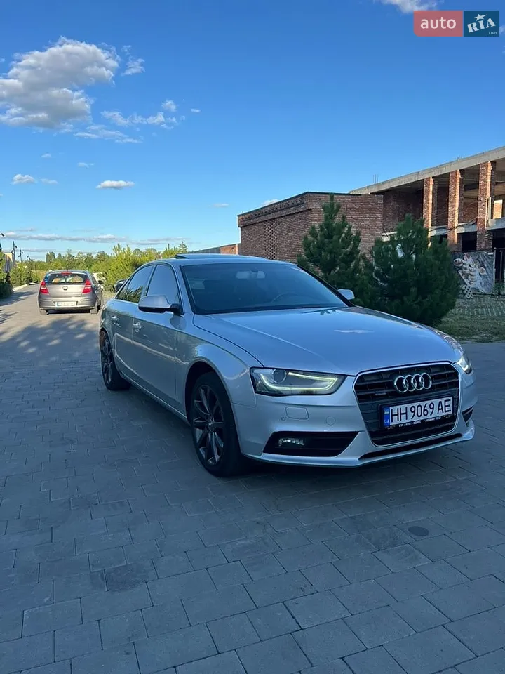 2011 Audi A4 - мініатюра 18